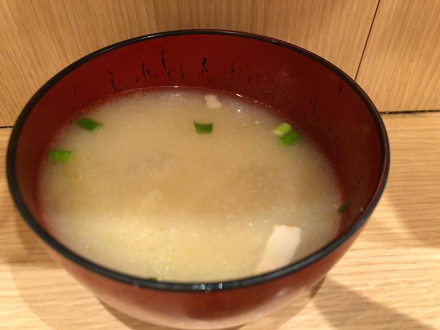定食2味噌汁1.jpg