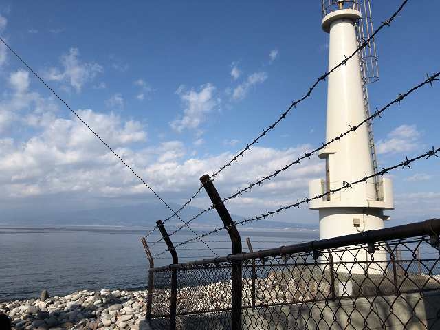 岬の西側の海5-1大瀬崎灯台2.jpg