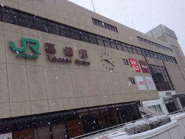 雪降る高崎駅.jpg